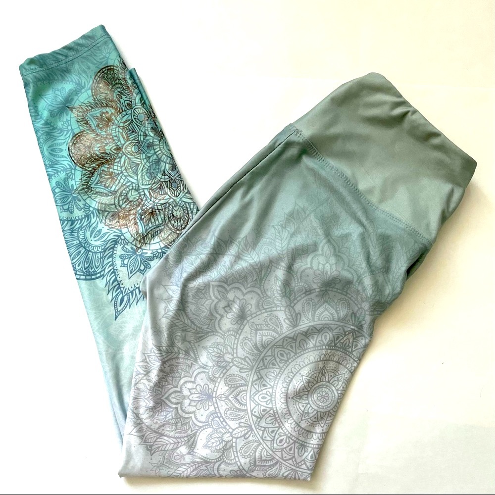 Balance Collection Mandala Ombré Leggings Medium
